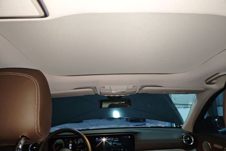 奔驰E级 2023款 改款 E 300 L 豪华型局部细节22