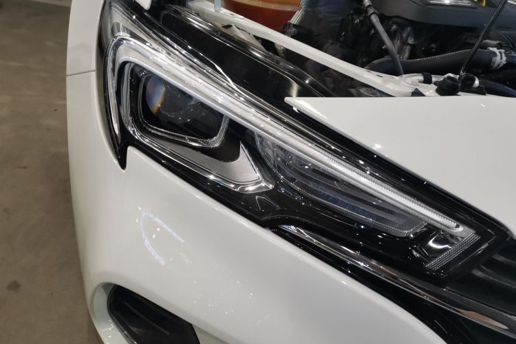 别克 威朗 2020款 15T 自动进取型车身外观8