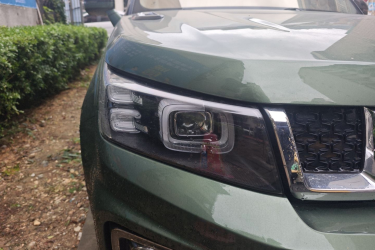 北京越野 北京BJ30 2021款 1.5T 狼小美版车身外观8