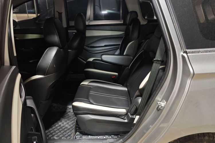 宝骏360 2019款 1.5L CVT豪华型 国VI中控内饰21