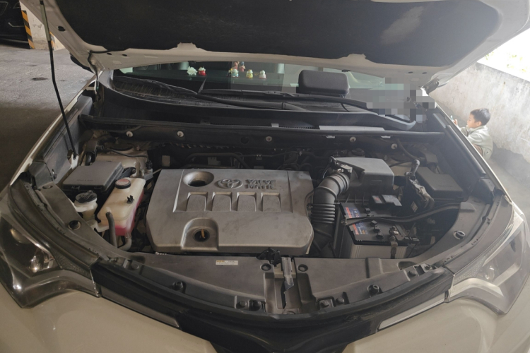 丰田 RAV4荣放 2016款 2.0L CVT两驱风尚版 国V局部细节24