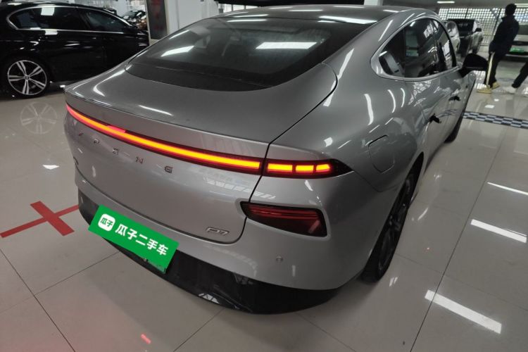 小鹏P7 2020款 670N车身外观7