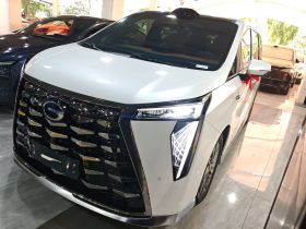 广汽传祺 传祺向往M8 2025款 乾崑系列 Ultra 头等舱