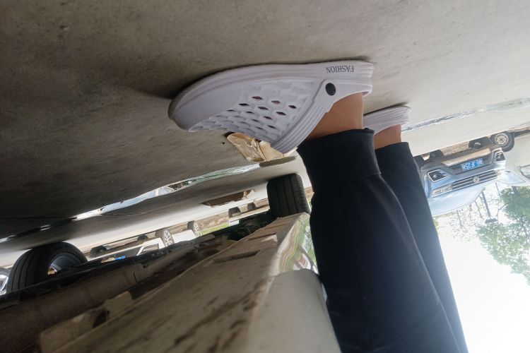 东风风神 奕炫 2021款 230T 自动追影骑士版局部细节9001