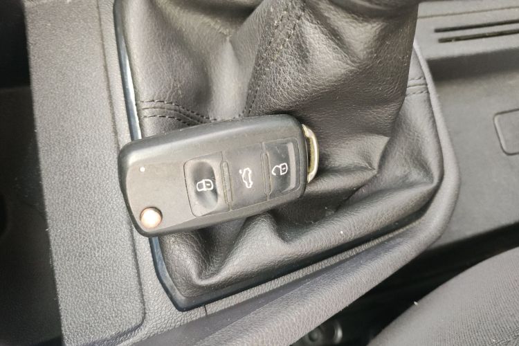 大众 捷达 2019款 梦想版 1.5L 手动时尚型中控内饰7001