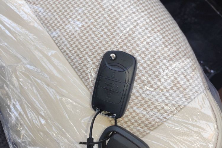 五菱汽车 宏光MINIEV 2025款 四门版 进阶款中控内饰11