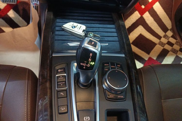 宝马X5(进口) 2018款 xDrive28i中控内饰18