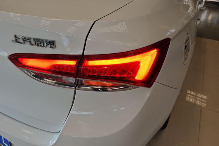 别克 英朗 2018款 15T 手动精英型 国V车身外观9