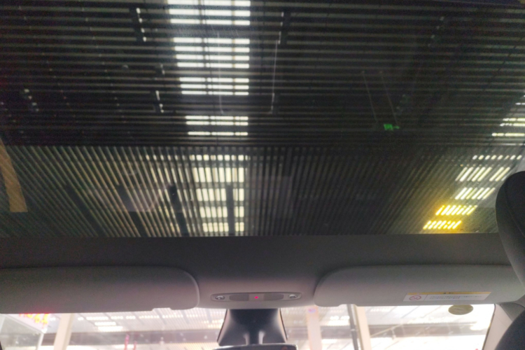 特斯拉 Model Y 2022款 改款 后轮驱动版局部细节22