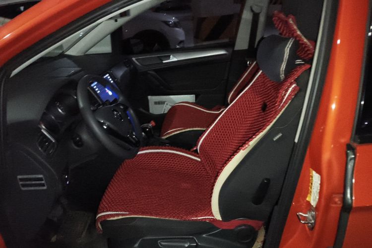 大众 高尔夫·嘉旅 2016款 1.6L 自动舒适型中控内饰19