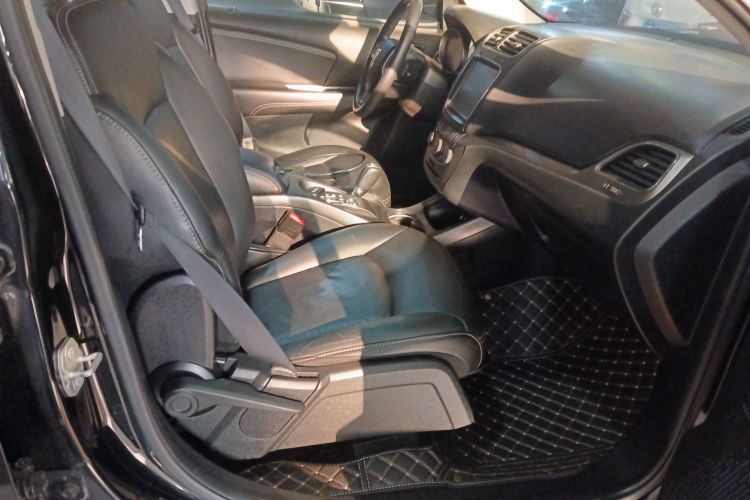 道奇 酷威 2016款 2.4L 两驱旅行版局部细节41