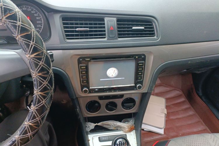 大众 朗逸 2013款 1.6L 手动风尚版中控内饰16