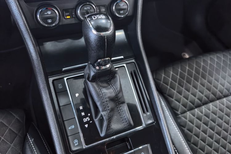 斯柯达 速派 2018款 TSI330 DSG舒适版 国V局部细节18