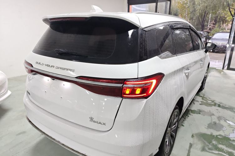 比亚迪 宋MAX 2021款 升级版 1.5T 自动尊贵型 7座车身外观7