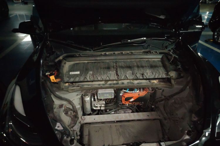 特斯拉 Model Y 2022款 Performance高性能全轮驱动版局部细节24