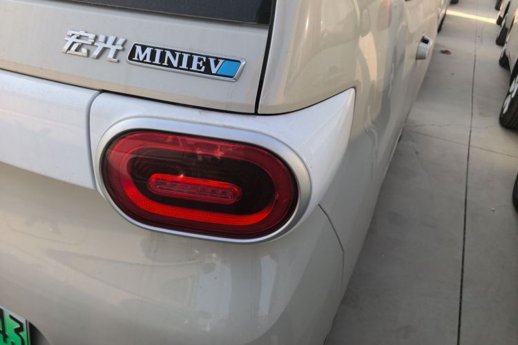 五菱汽车 宏光MINIEV 2024款 第三代 215km 青春版车身外观6006