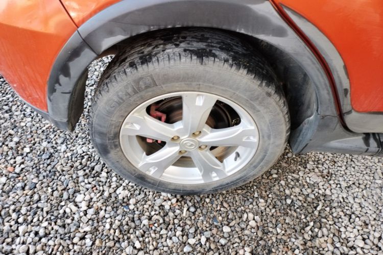 长城M4 2012款 1.5L 手动豪华型车身外观6002