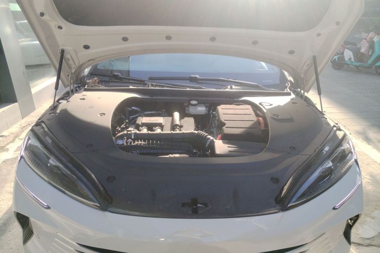 比亚迪 海豹07 DM-i 2025款 智驾版 DM-i 1.5L 125km 尊贵型机舱底盘24