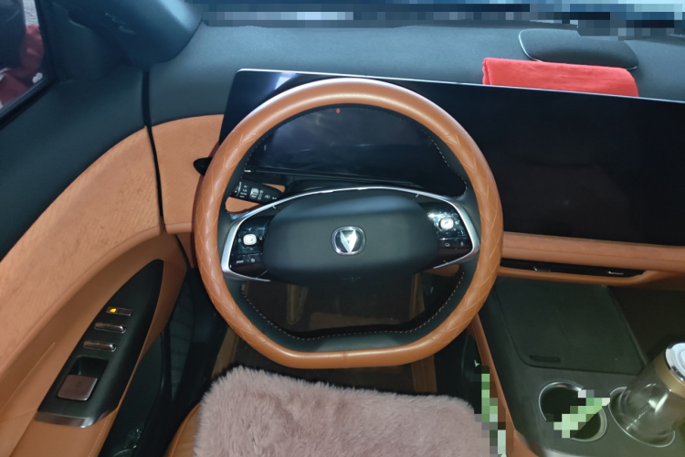 长安CS75 PLUS 2025款 第四代 1.5T 新蓝鲸 智慧旗舰型中控内饰13