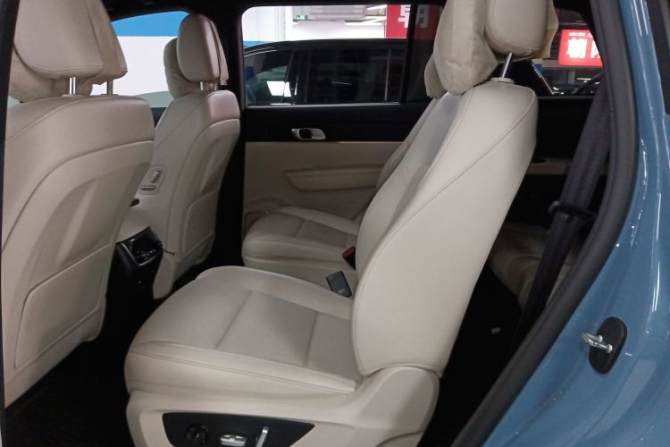 理想汽车 理想ONE 2021款 增程6座版中控内饰7004