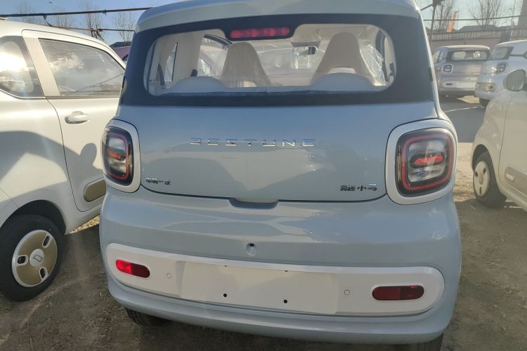 奔腾小马 2026款 222km 萌趣马 Plus车身外观6