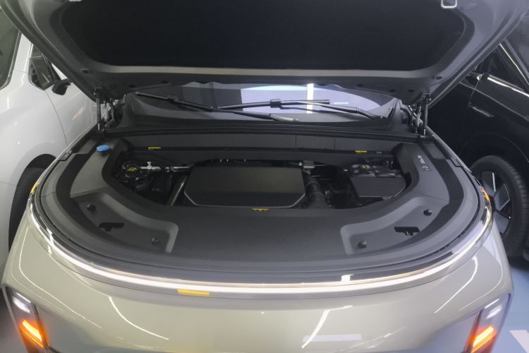 理想汽车 理想L9 2024款 Ultra局部细节24