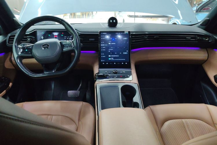 蔚来ES6 2020款 600KM 运动版中控内饰12