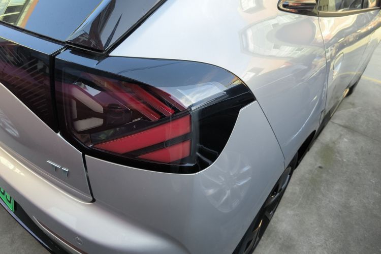 ARCFOX极狐 极狐T1 2025款 425 PRO车身外观9