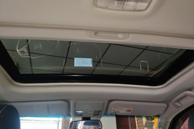 江铃 驭胜S350 2016款 2.0T 自动两驱汽油超豪华版7座局部细节22