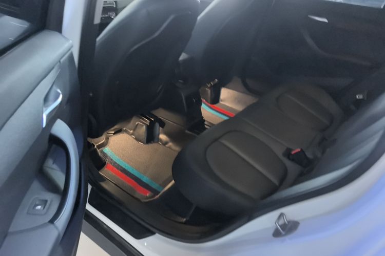 宝马X1 2018款 sDrive18Li 时尚型中控内饰21