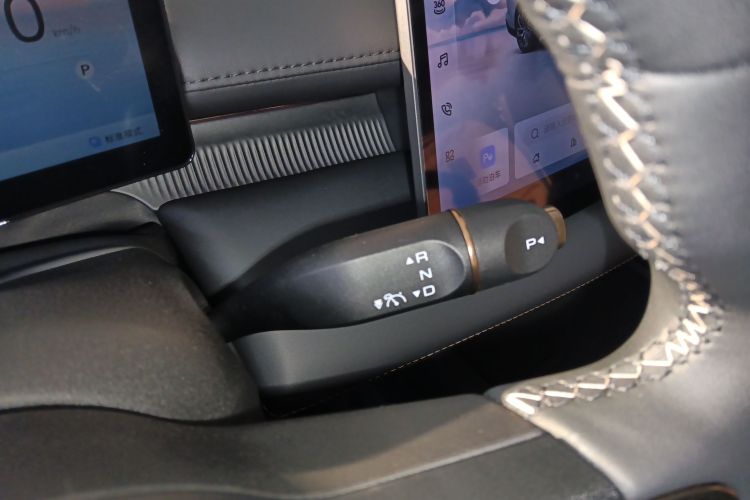 宝骏享境 2025款 纯电 600km豪华版中控内饰18