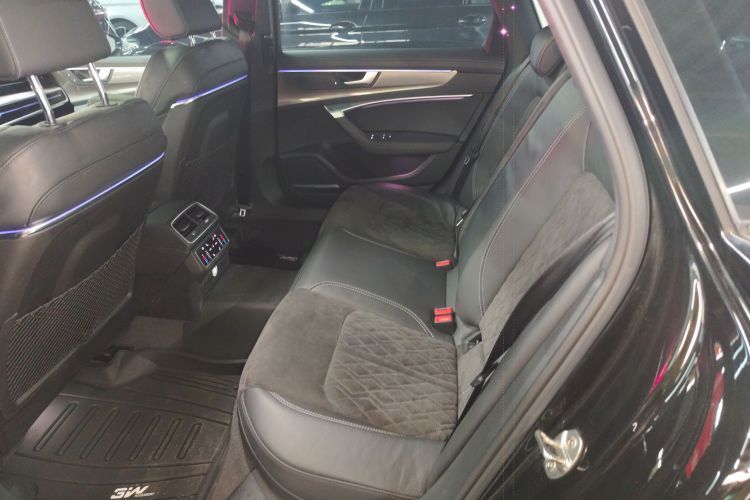 奥迪A6L 2021款 55 TFSI quattro 尊享动感型中控内饰21