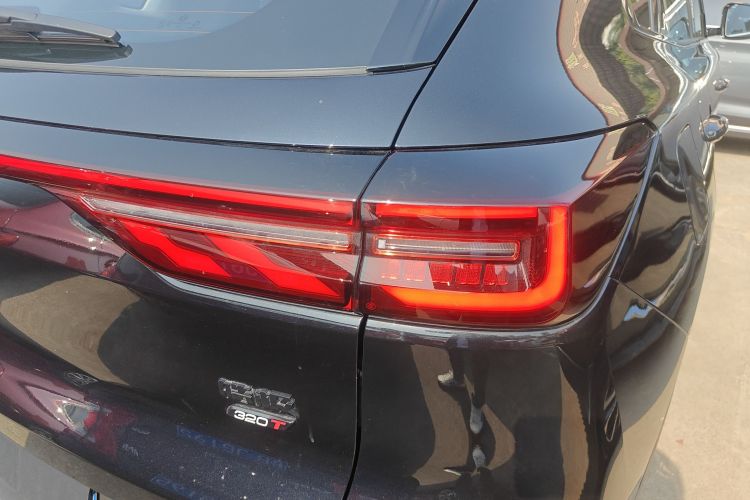 东风风神 皓极 2025款 马赫动力 1.5T 豪华型车身外观9