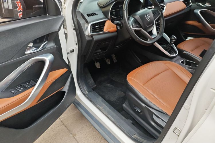 宝骏510 2017款 1.5L 手动豪华型中控内饰7003