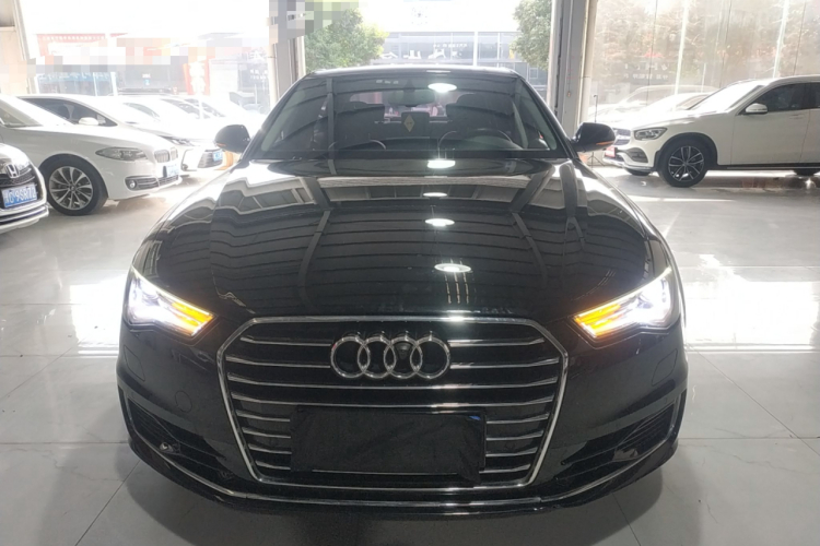 奥迪A6L 2016款 TFSI 舒适型车身外观2