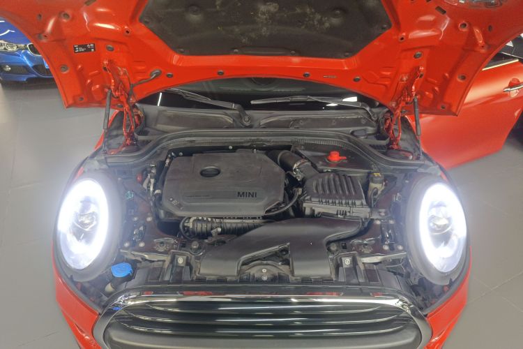 MINI 2018款 1.5T ONE PLUS机舱底盘24