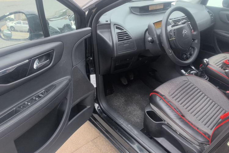 雪铁龙 世嘉 2013款 三厢 1.6L 手动品尚型中控内饰20