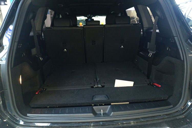 奔驰GLB 2021款 GLB 200 时尚型机舱底盘23