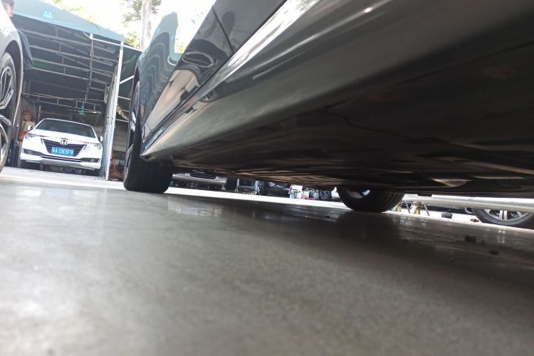 宝马3系 2024款 325i M运动套装局部细节9002