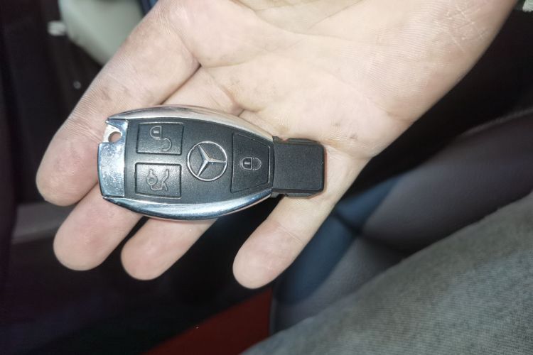 奔驰GLE 2019款 GLE 400 4MATIC 臻藏版中控内饰11