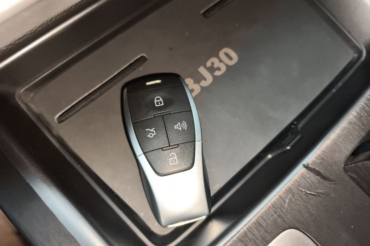 北京越野 北京BJ30 2024款 1.5T 魔核电驱进阶版中控内饰11