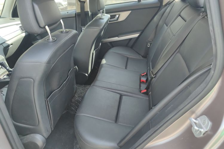 奔驰GLK级(进口) 2011款 GLK 300 4MATIC 动感型中控内饰7004