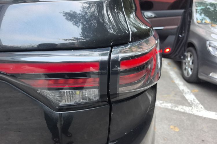 比速汽车 比速T5 2017款 1.5T 手动豪华型车身外观9