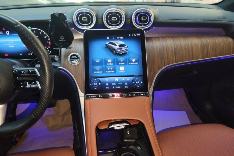 奔驰GLC 2023款 GLC 300 L 4MATIC 动感型 5座中控内饰16