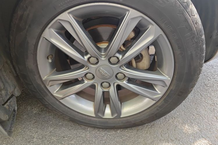 吉利汽车 帝豪 2017款 三厢百万款 1.5L 手动向上版车身外观10