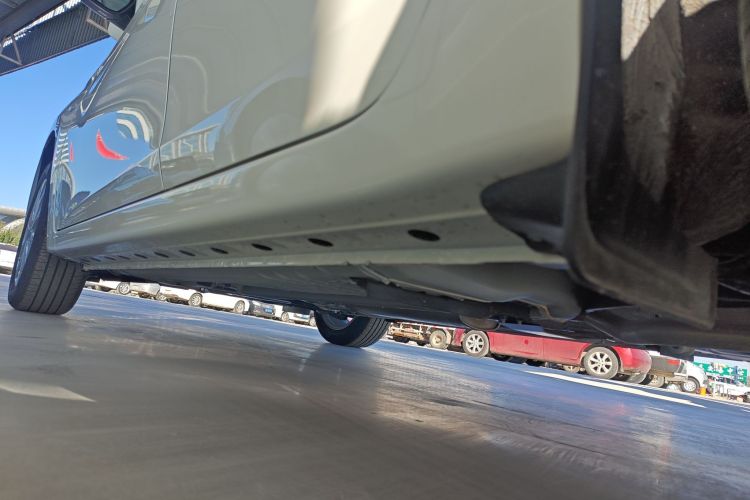 日产 轩逸 2024款 改款二 经典 1.6XL CVT豪华版局部细节9002