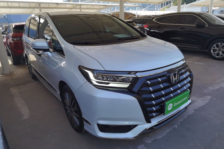 本田 艾力绅 2024款 2.0L e:HEV 豪华版车身外观3