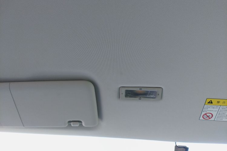 荣威 科莱威CLEVER 2021款 302km新四座超能版中控内饰22