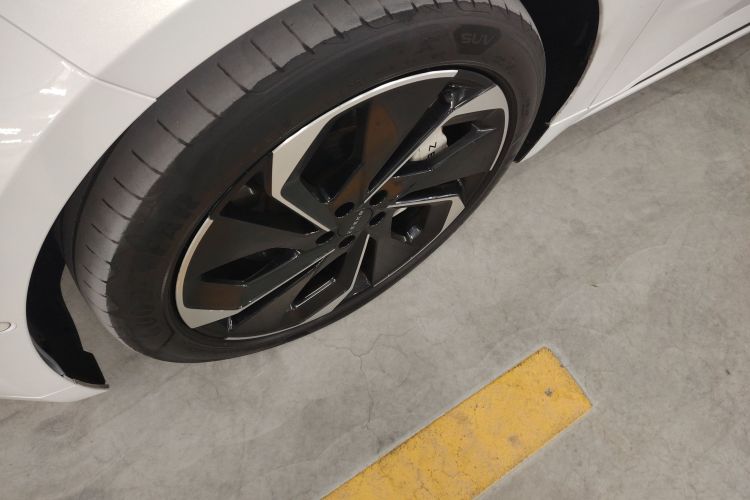 极氪001 2022款 长续航双电机 WE版车身外观6007