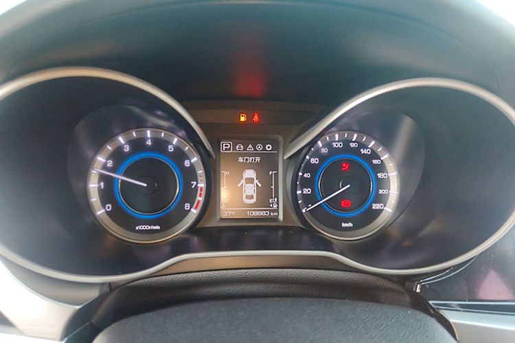 长安 逸动 2019款 高能版 1.6L GDI 自动先锋型 国VI中控内饰14